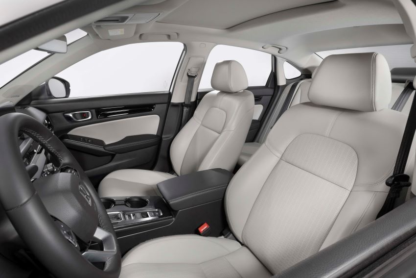 Visão interna da cabine do Honda Civic Híbrido