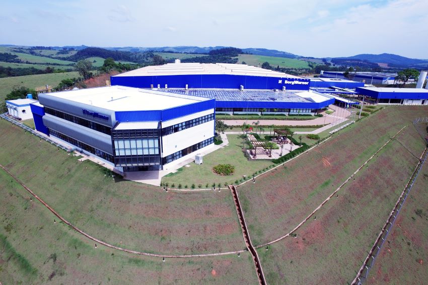 Grande fábrica da BorgWerner no Brasil