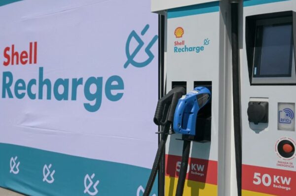 Posto de recarga para carros elétricos Shell Recharge