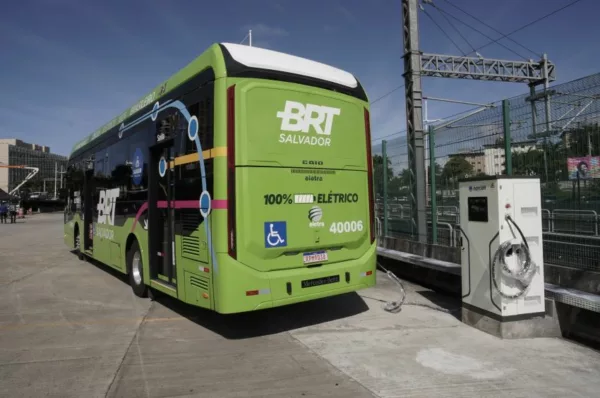 Estação de recarga da Nansen recarrega ônibus elétrico