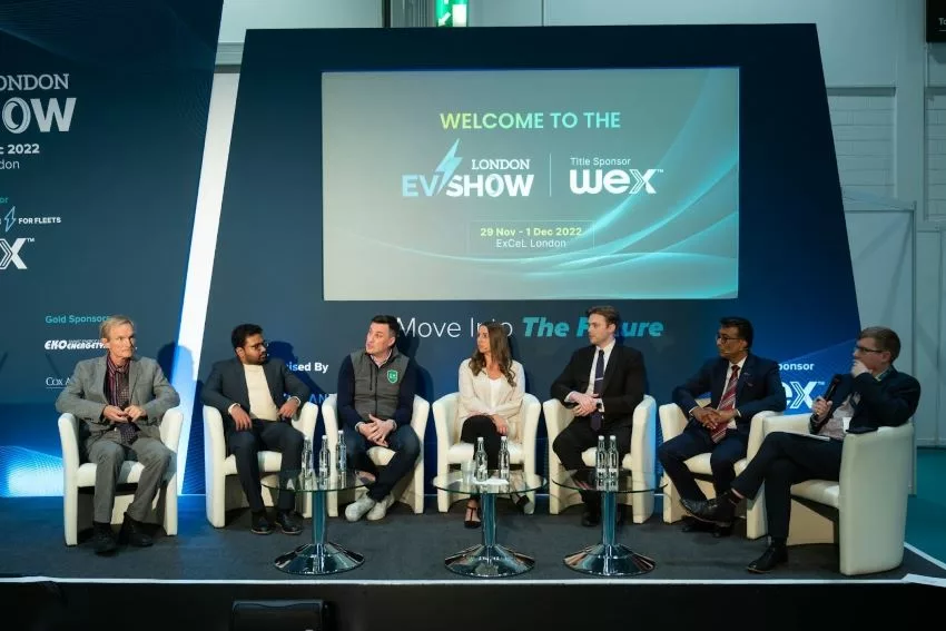 Conferência do evento London EV Show reúne especialistas em roda de debates
