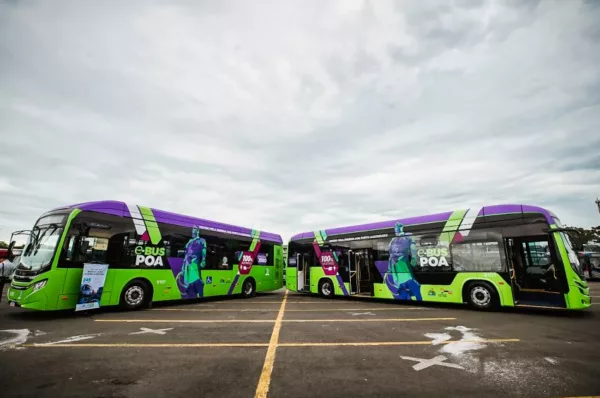 A cidade de Porto Alegre terá 12 novos ônibus elétricos em 2024