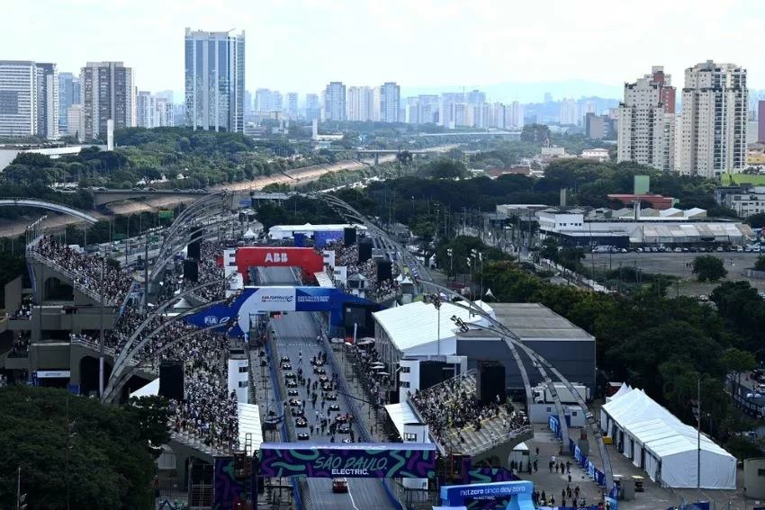 Vista aérea do circuito montado no entorno do Sambódromo do Anhembi, em São Paulo
