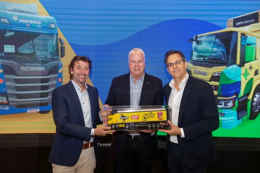 Primeiro caminhão elétrico da PepsiCo no Brasil, o Scania P25 6x2