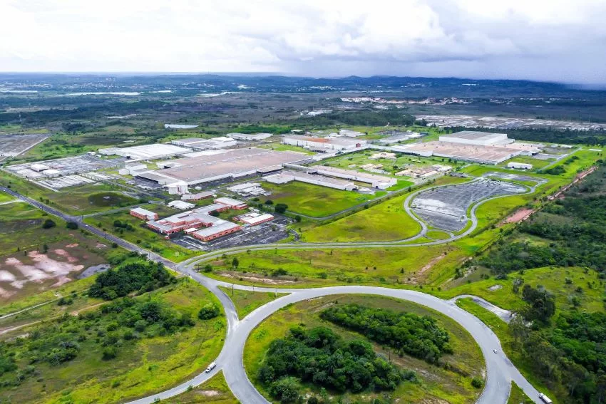 Terreno onde será construída a fábrica da BYD, na Bahia