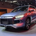 Visão lateral do BYD Song Pro