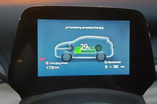 Quanto tempo leva para carregar o carro elétrico? Entenda