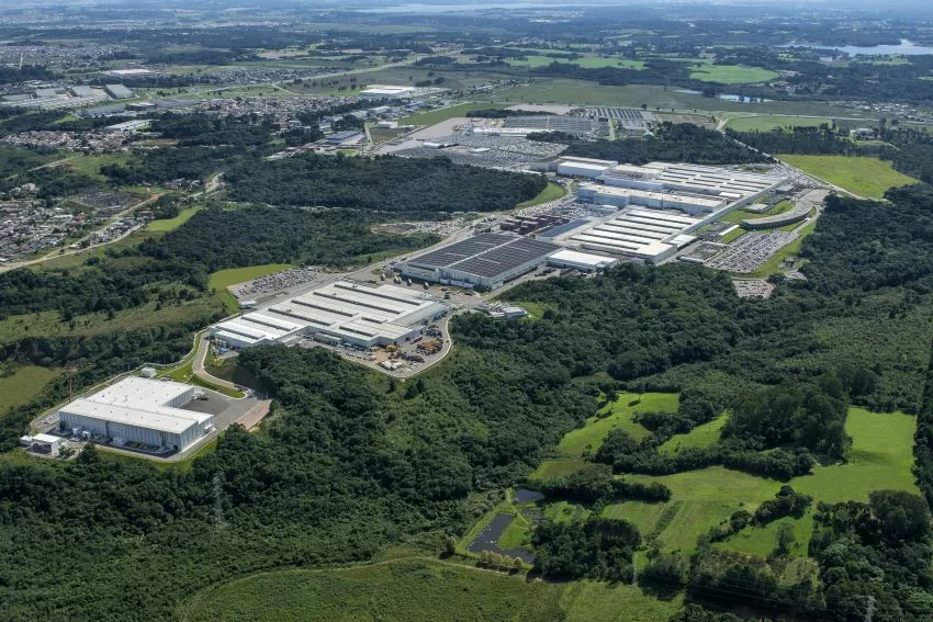 Vista aérea da fábrica da Renault no Paraná