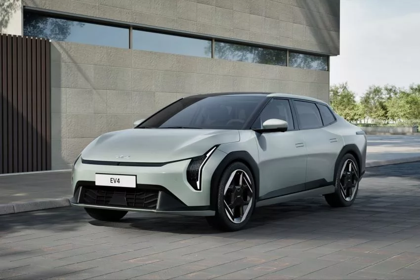 KIA EV4