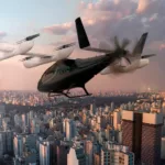 Modelo de Aeronave elétrica REVO sobrevoando o céu
