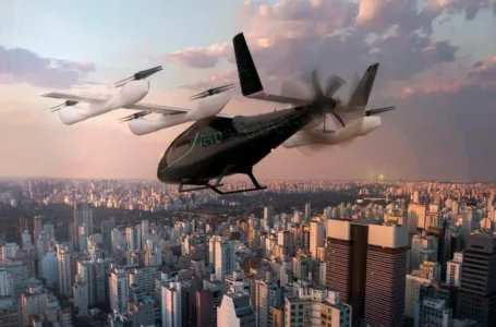 Modelo de Aeronave elétrica REVO sobrevoando o céu