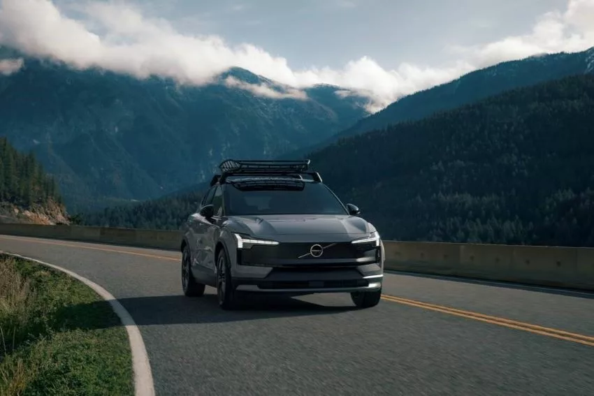 volvo ex30 cross country