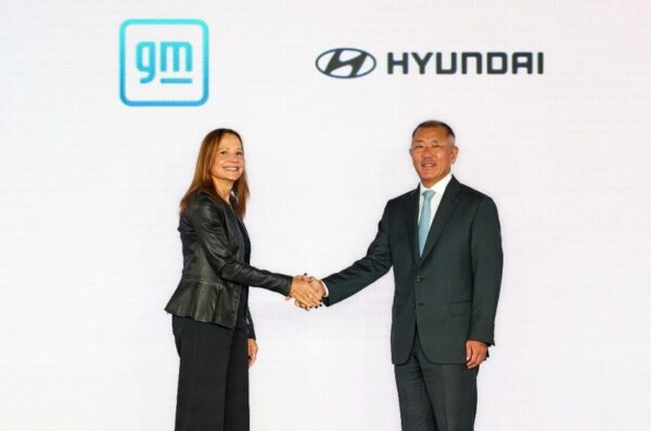 GM e Hyundai produzirão juntas modelos híbridos e van elétrica