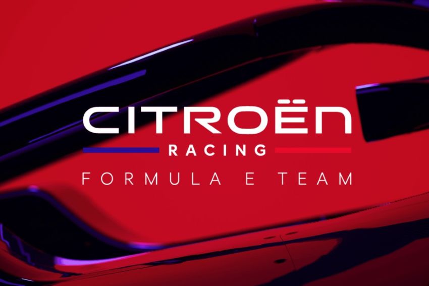 Imagem mostra o logotipo da Citroën Racing aplicado sobre carro vermelho