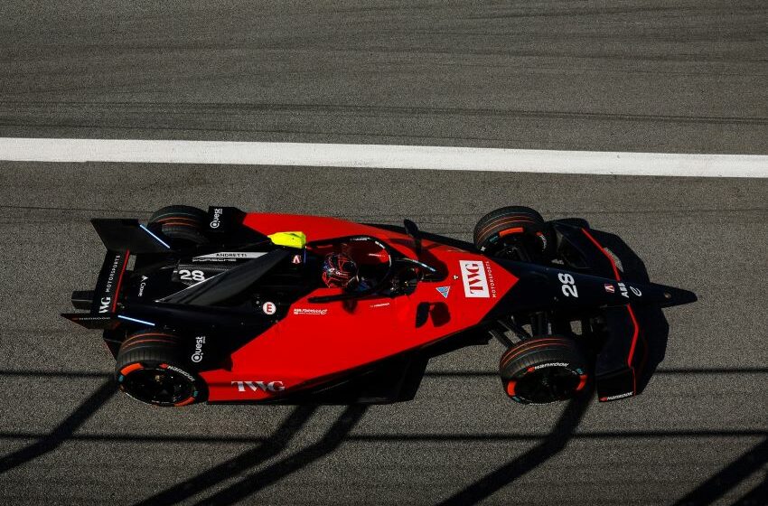 Carro de Felipe Drugovich nos testes