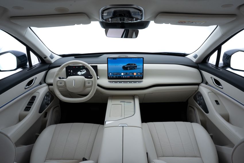 Interior do Wey 07
