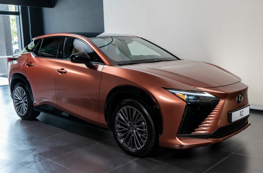 Lexus RZ 500e