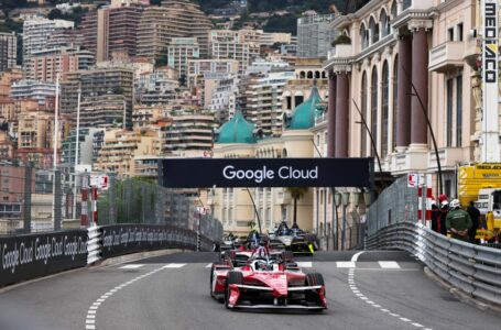 Banner do google cloud na Fórmula E