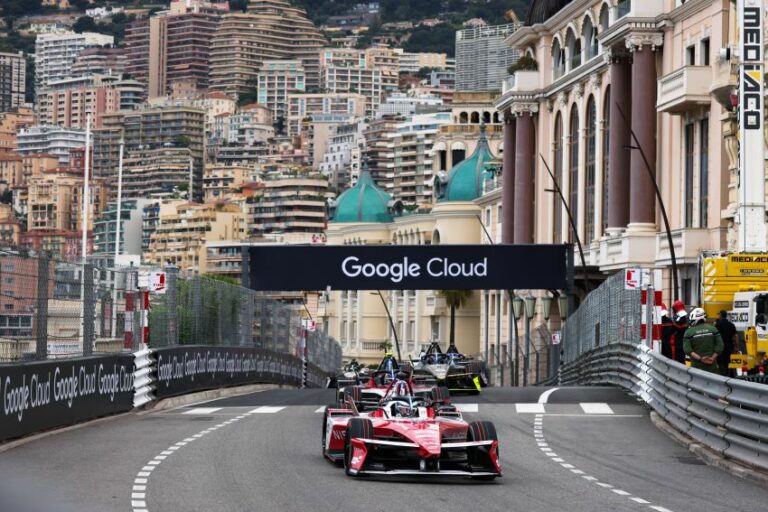 Banner do google cloud na Fórmula E