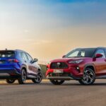 Dois modelos do Yaris Cross