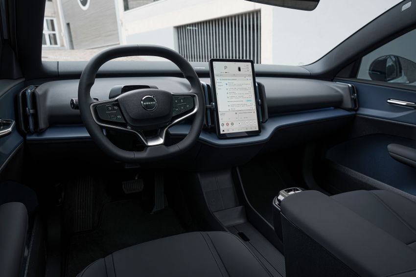 Imagem mostra detalhes do interior da cabine