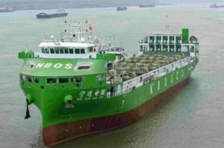 Navio chinês elétrico