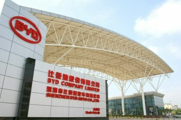 BYD avalia entrar na Fórmula 1 e alavancar marca, diz agência