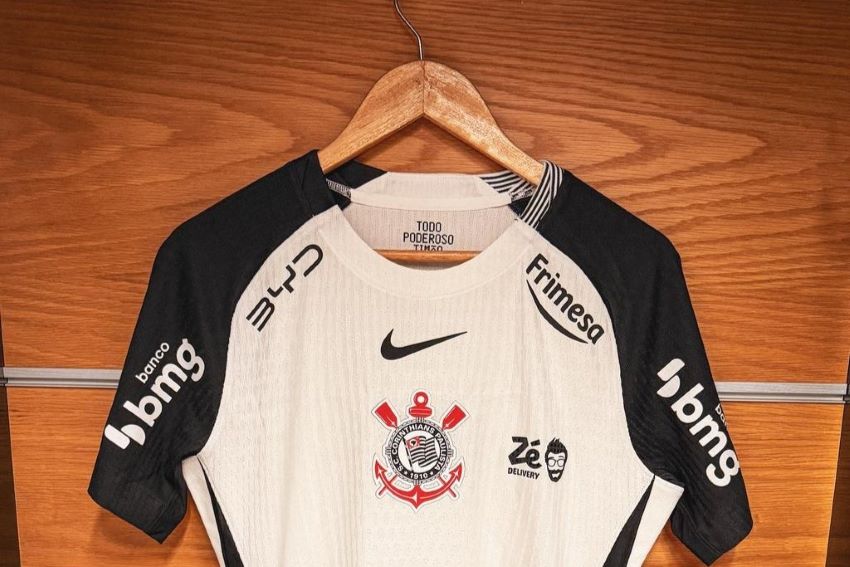 Patrocínio da BYD na camisa do Corinthians
