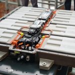 Senado cria política para reciclagem de baterias de carros elétricos
