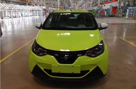 Elétrico mais barato do Brasil muda de nome e custa R$ 69.990