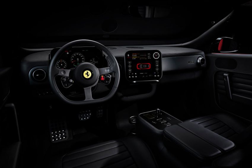 Visual interno da cabine da Ferrari Luce