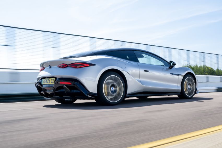 Visão traseira do Denza Z Coupé