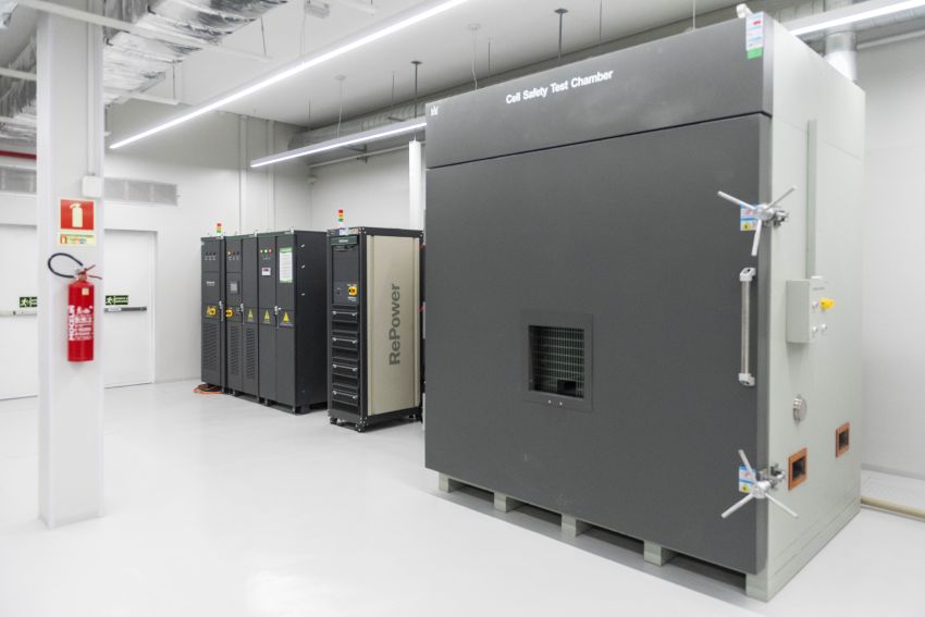 Laboratório no RS passa a certificar baterias de veículos elétricos