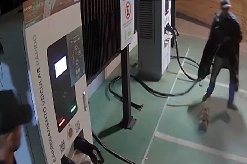 Trio é preso por furtar cabos de recarga de carros elétricos no DF