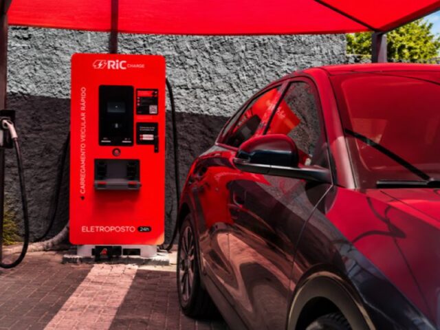 RIC Charge investe em recarga rápida para motoristas de apps