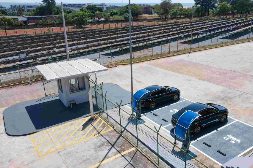 Usina fotovoltaica instalada no Quartel-General do Exército, em Brasília (DF). Foto: Cap Edvaldo - Exército Brasileiro/Divulgação