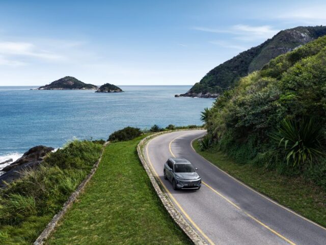 Geely EX5 EM-i registra média de 27,9 km/l em teste no Brasil