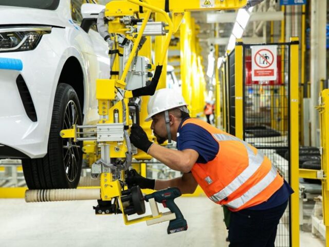 BYD chega a 8,5 mil funcionários na fábrica de Camaçari