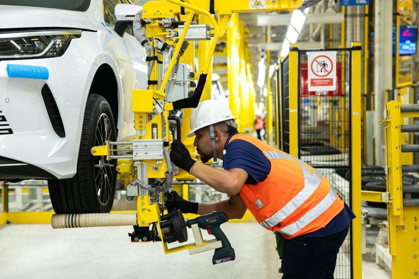 BYD chega a 8,5 mil funcionários na fábrica de Camaçari